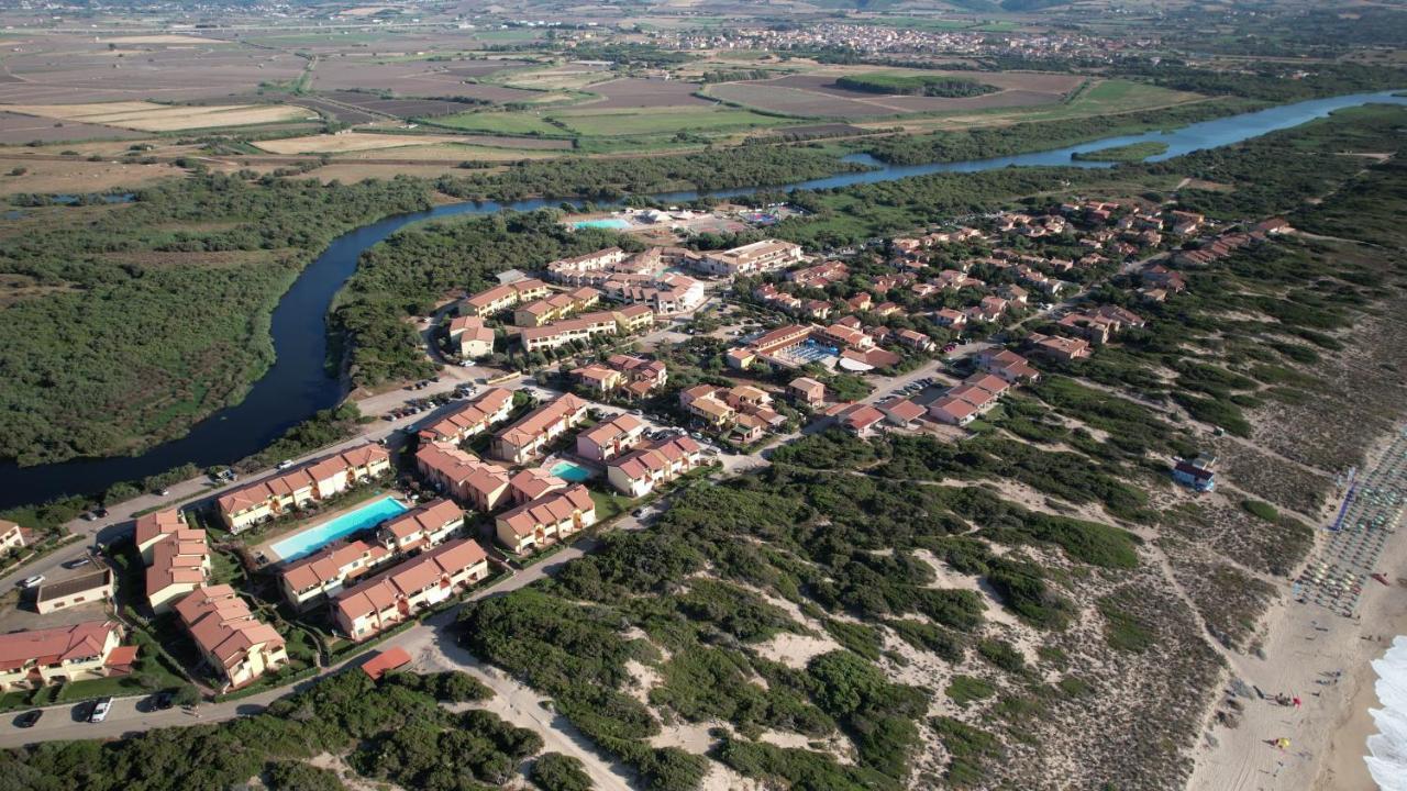 Baia Delle Mimose Aparthotel บาเดซี ภายนอก รูปภาพ