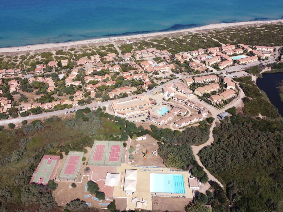 Baia Delle Mimose Aparthotel บาเดซี ภายนอก รูปภาพ